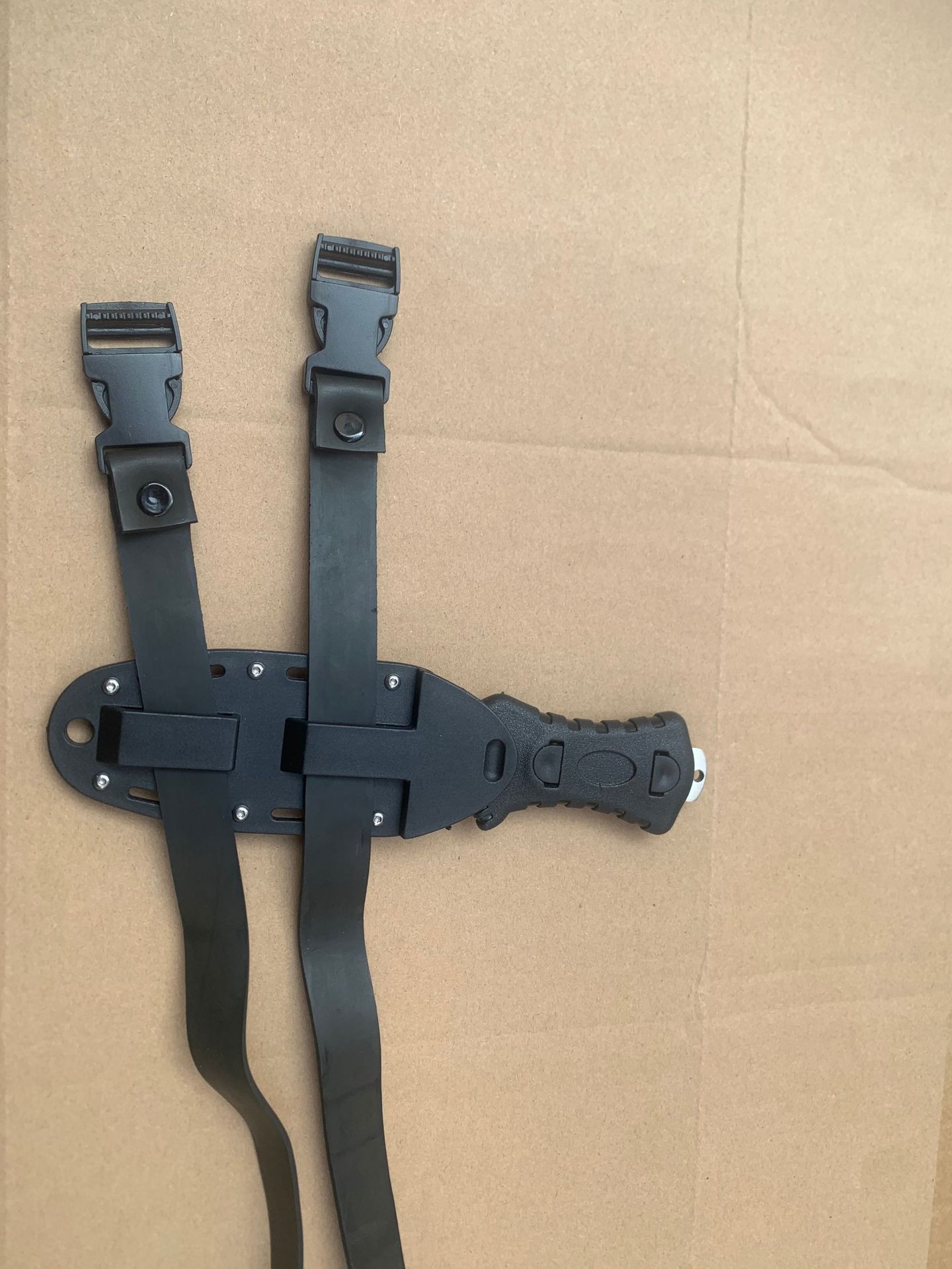 レスキュー用ダイブナイフ、水中およびサバイバル用のラインカッ - Dive Knife Titanium のレビューと価格